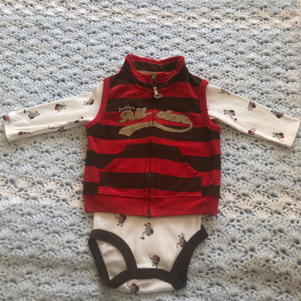 Carter’s 2 pc set long sleeve with a vest sweater